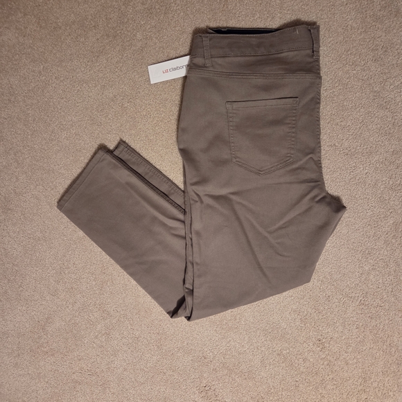Liz Claiborne Sara Slim Leg Midrise Pants - Picture 7 of 7